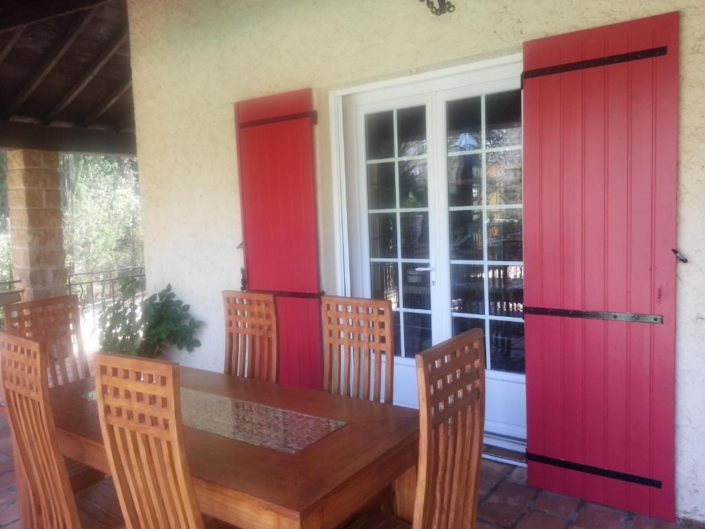 La Combe Joseph Bed & Breakfast Ремулан Екстериор снимка
